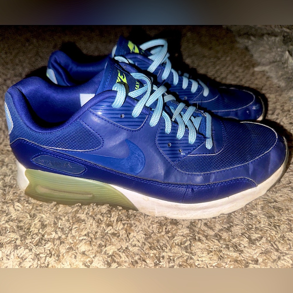 Nike Air Max. women’s 9. Blue